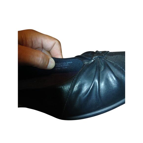 walking cradles flat with a bow on the toe - Picture 2 of 4